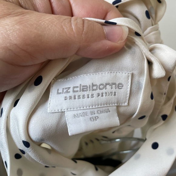 Vintage 90’s Silk Polka Dot Top Size 6P - Picture 7 of 9